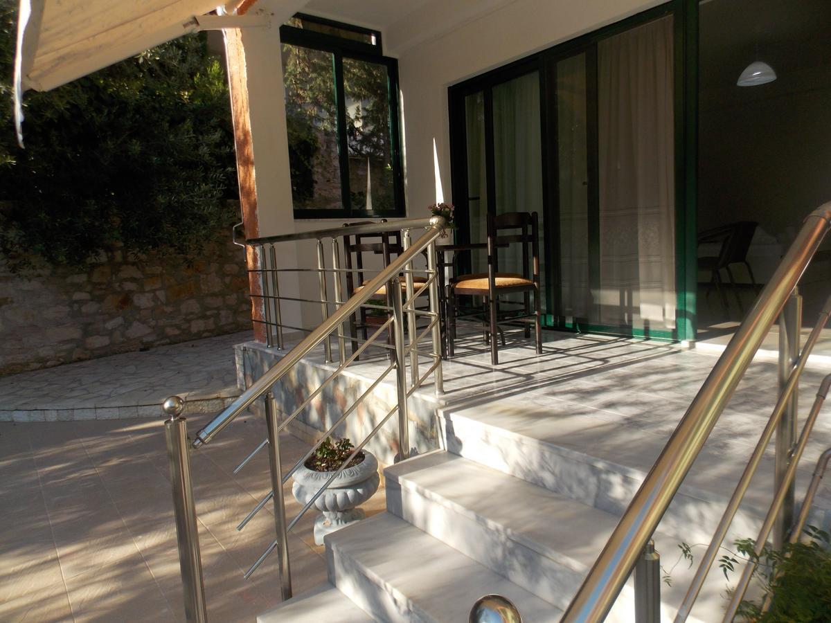 Elvin Apartments Sarandë エクステリア 写真