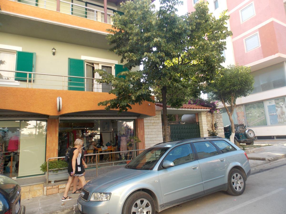 Elvin Apartments Sarandë エクステリア 写真