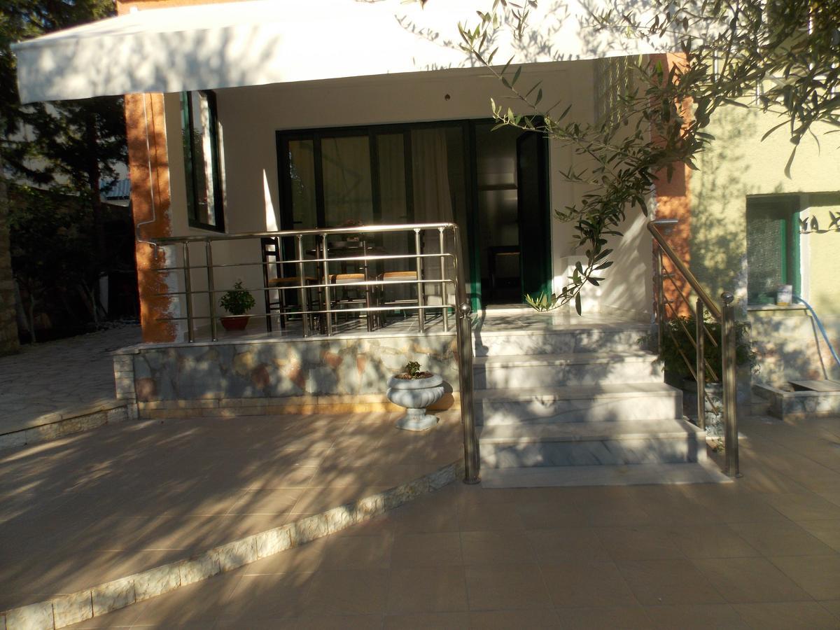 Elvin Apartments Sarandë エクステリア 写真