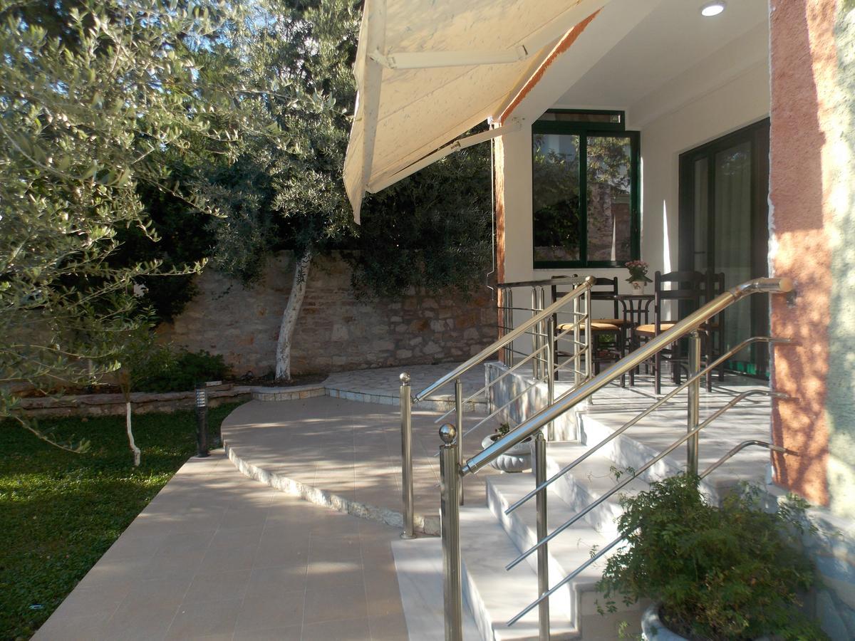Elvin Apartments Sarandë エクステリア 写真