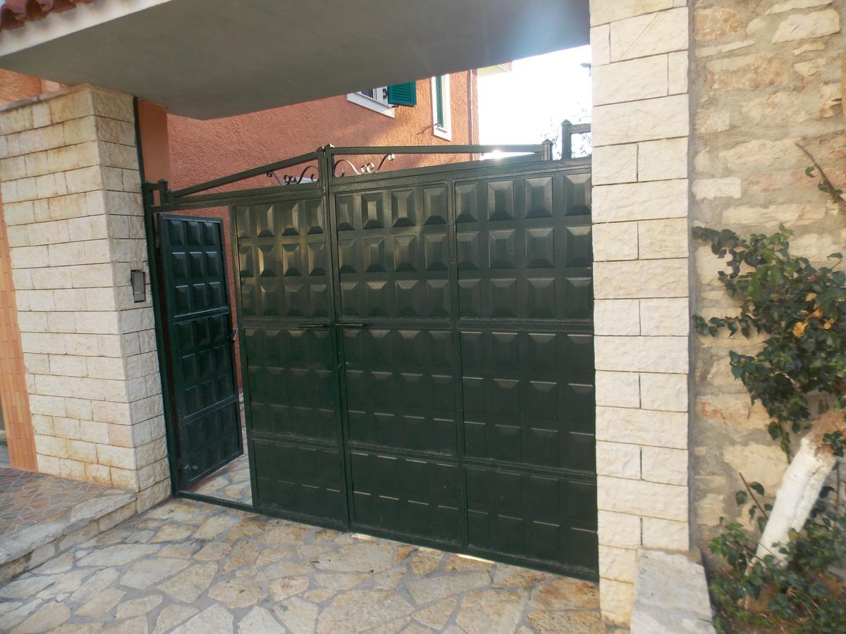 Elvin Apartments Sarandë エクステリア 写真