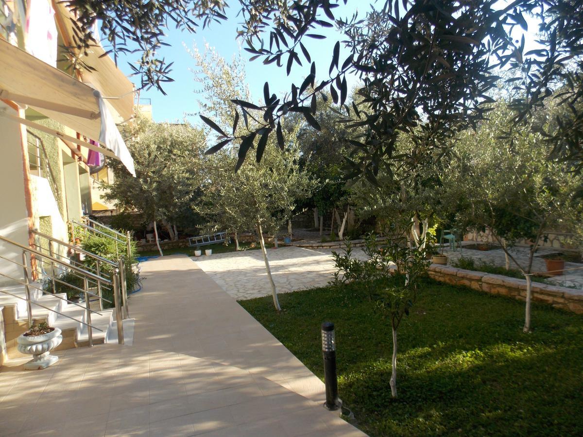 Elvin Apartments Sarandë エクステリア 写真
